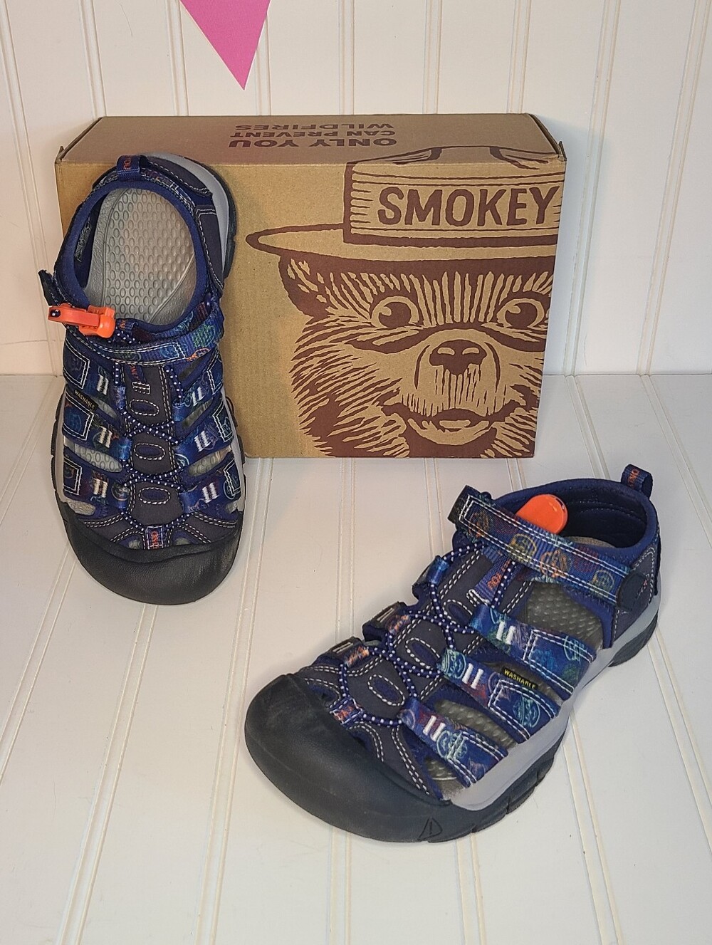 Keen Newport H2 Kids Navy Blue Smokey The Bear Water Sandals Size 3